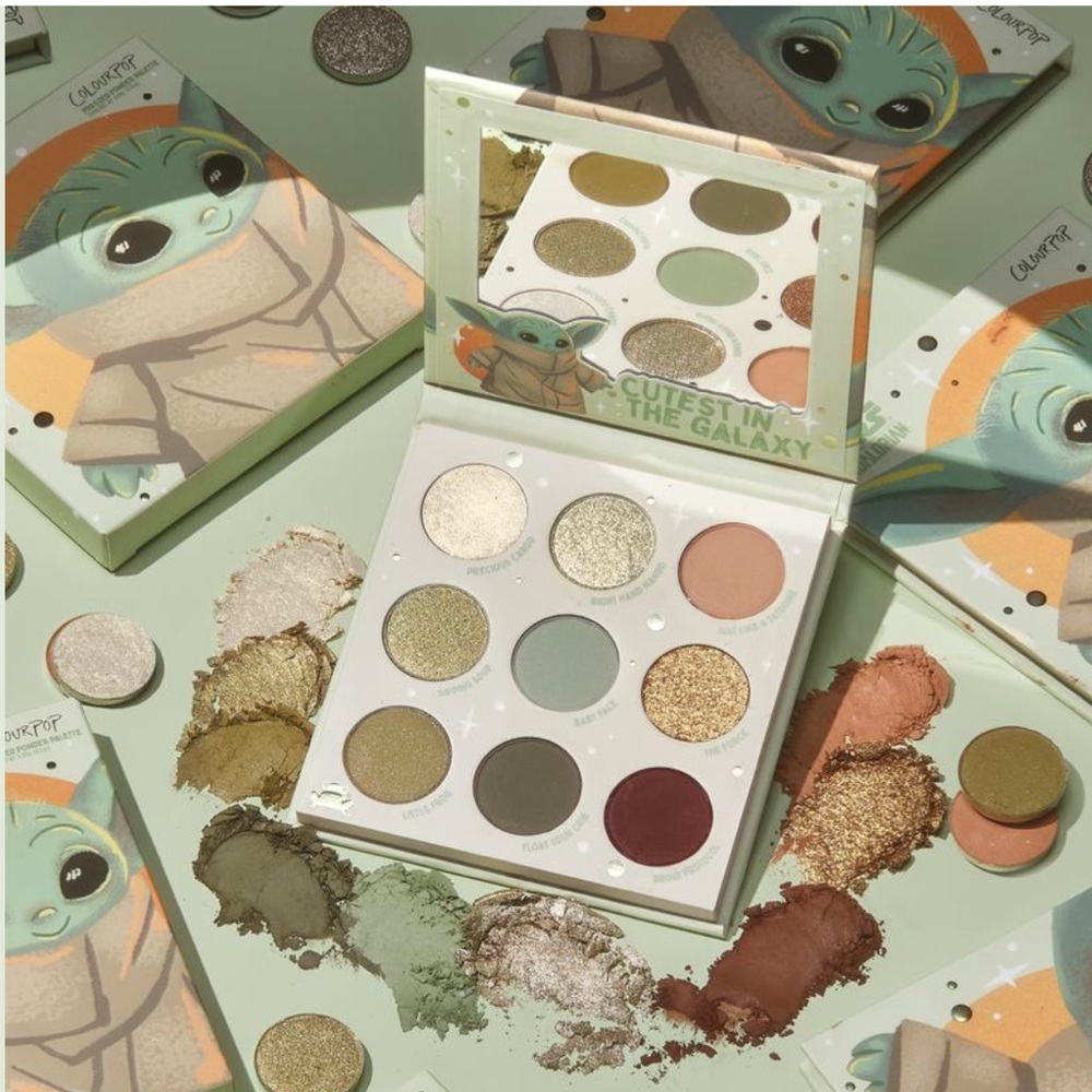 LIMITED EDITION The Child Baby Yoda Palette